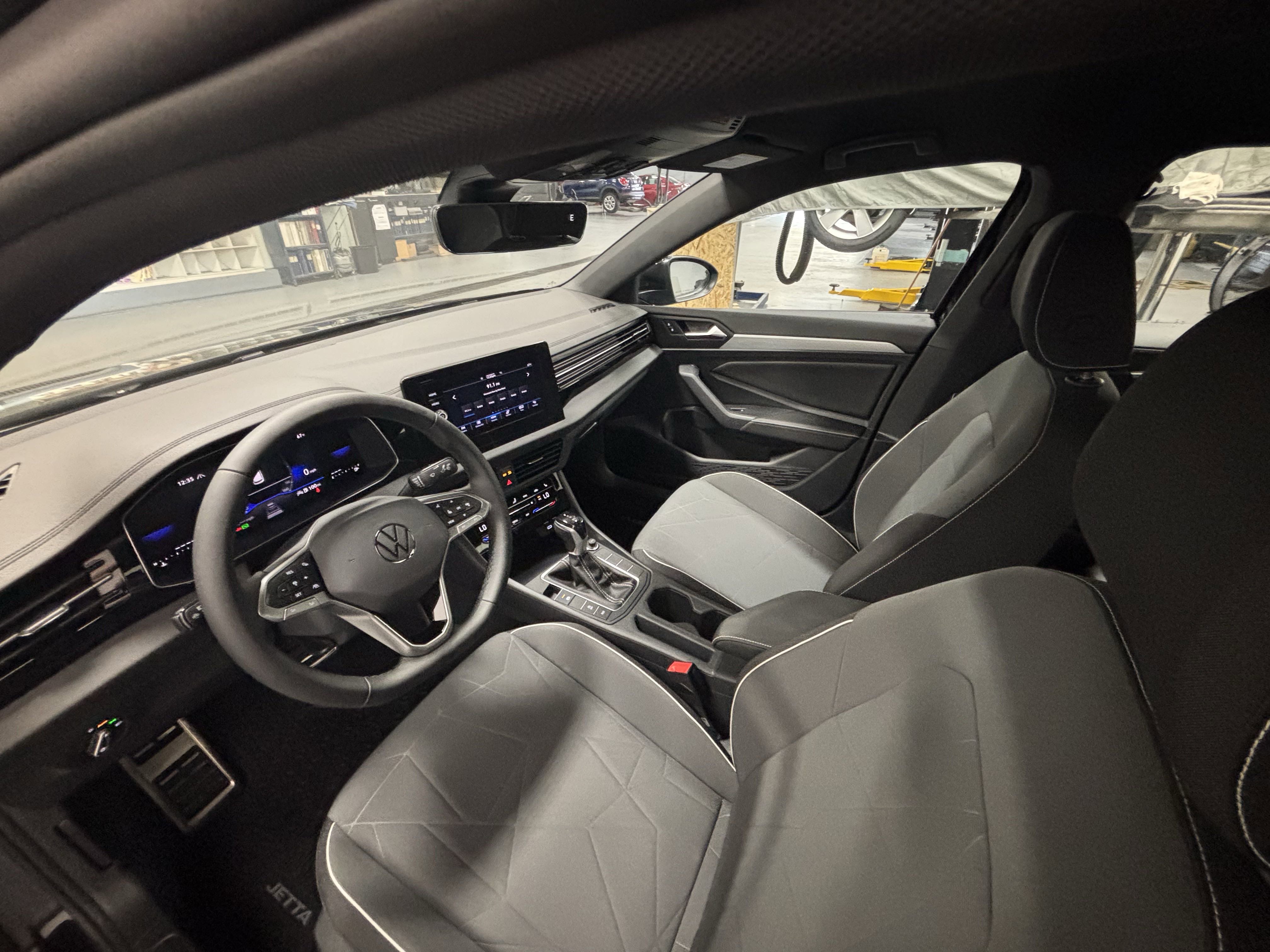 New 2025 Volkswagen Jetta Sport image 5