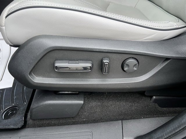 Used 2023 Honda Pilot Elite image 26