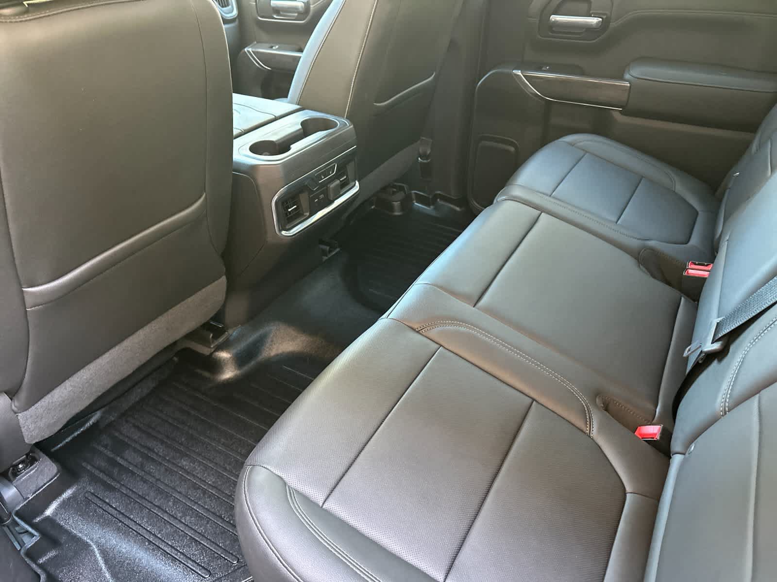 Used 2019 Chevrolet Silverado 1500 LTZ w/ LTZ Plus Package RWD image 4