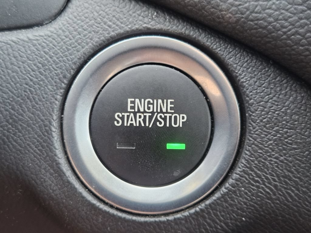 Used 2023 Chevrolet Equinox LT FWD image 21
