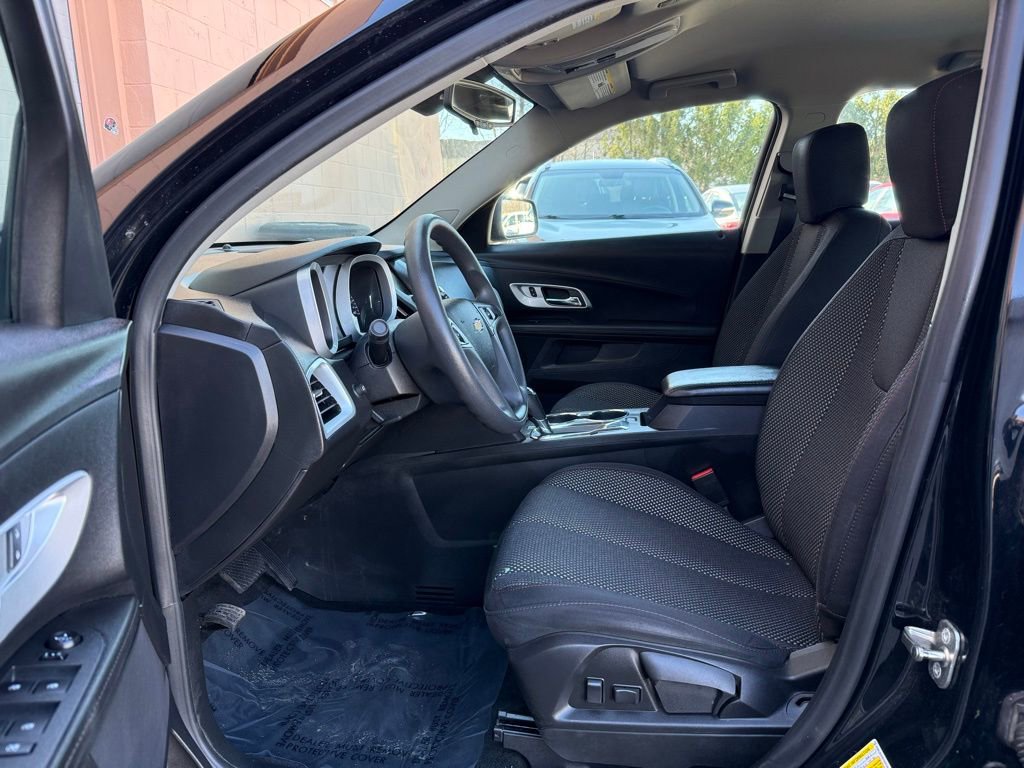 Used 2017 Chevrolet Equinox LS image 9