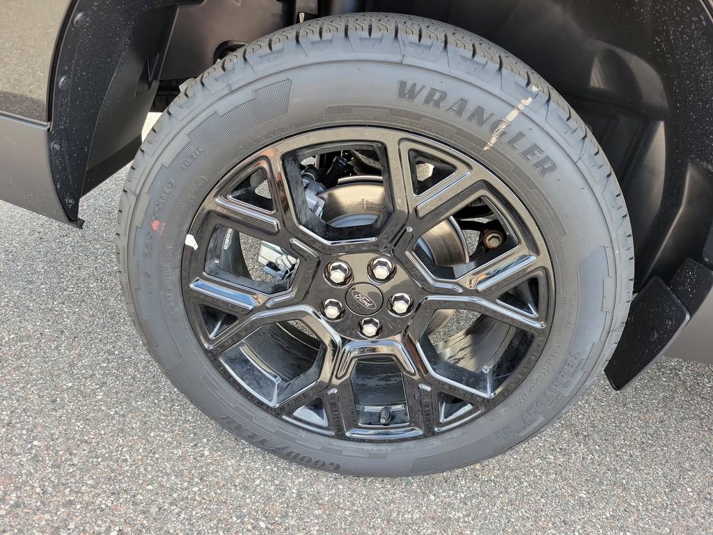 New 2026 Ford Maverick Lariat w/ Black Appearance Package image 6