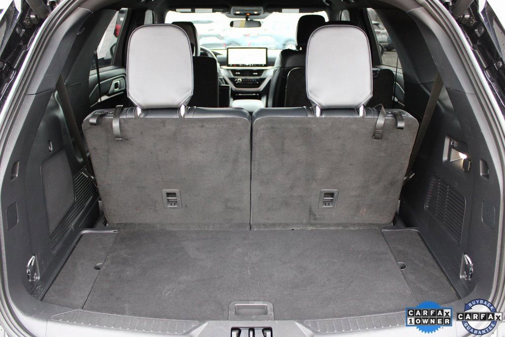 Used 2025 Ford Explorer ST-Line image 11