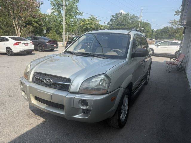 Used 2009 Hyundai Tucson GLS FWD image 2