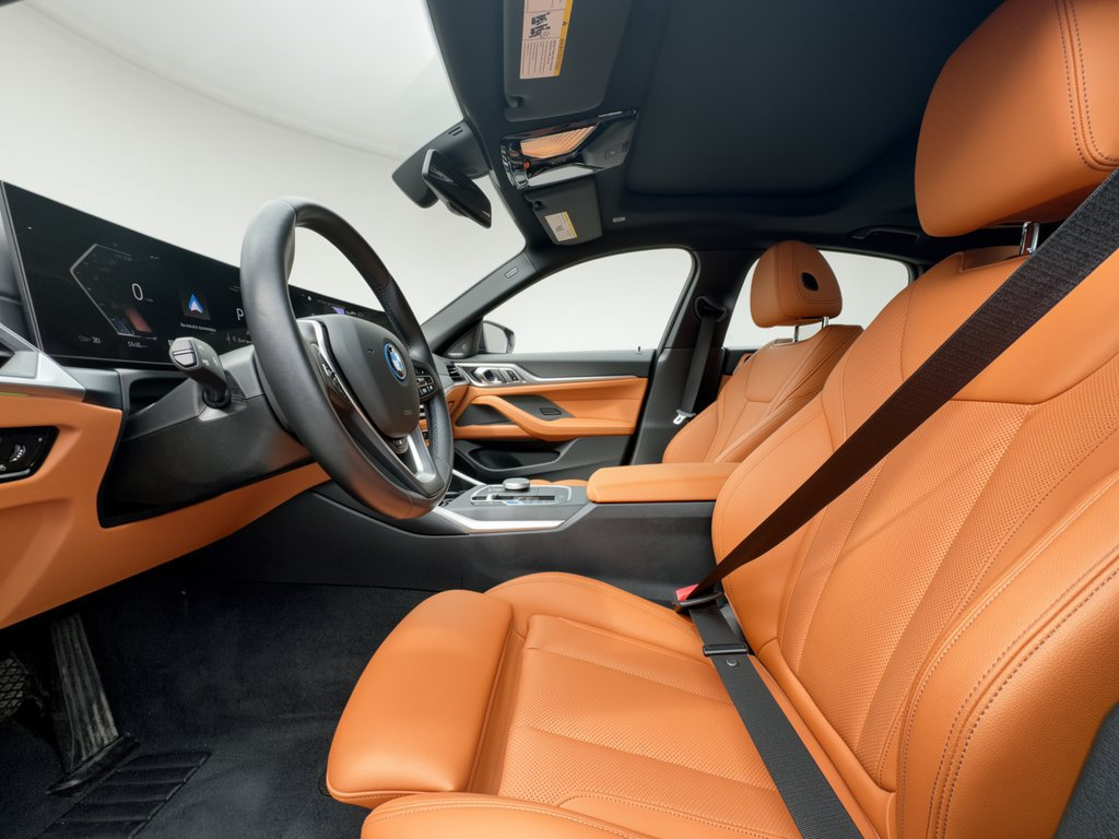 Used 2023 BMW i4 eDrive35 w/ Premium Package RWD image 5