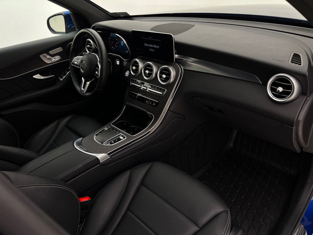 Used 2022 Mercedes-Benz GLC 300 4MATIC image 13