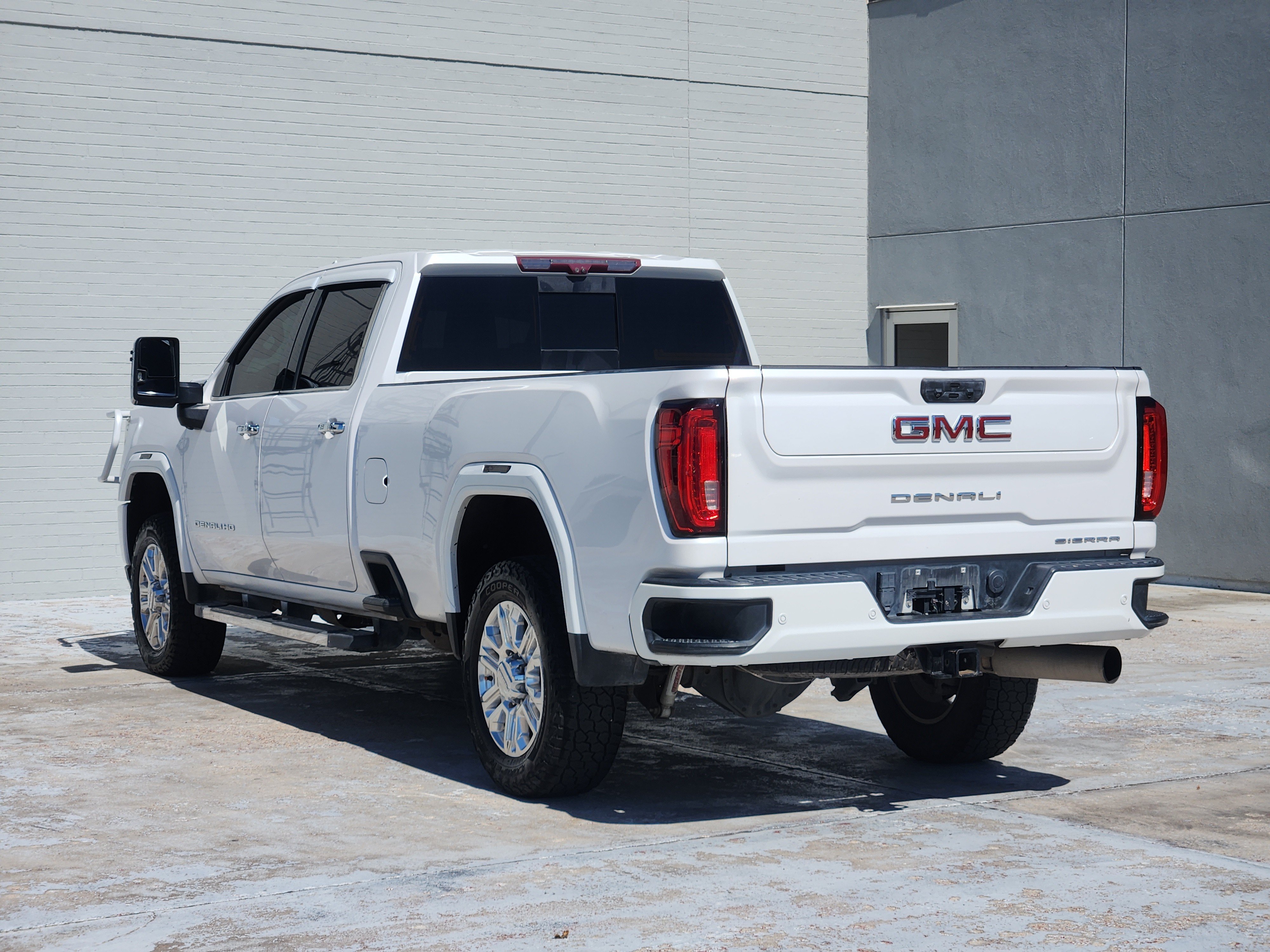 Used 2020 GMC Sierra 3500 Denali w/ Denali Ultimate Package AWD/4WD image 6