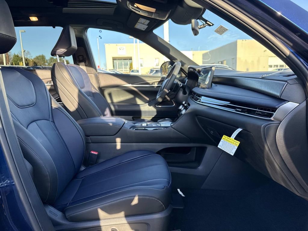 New 2026 INFINITI QX60 Sport w/ Dark Cargo Package image 20