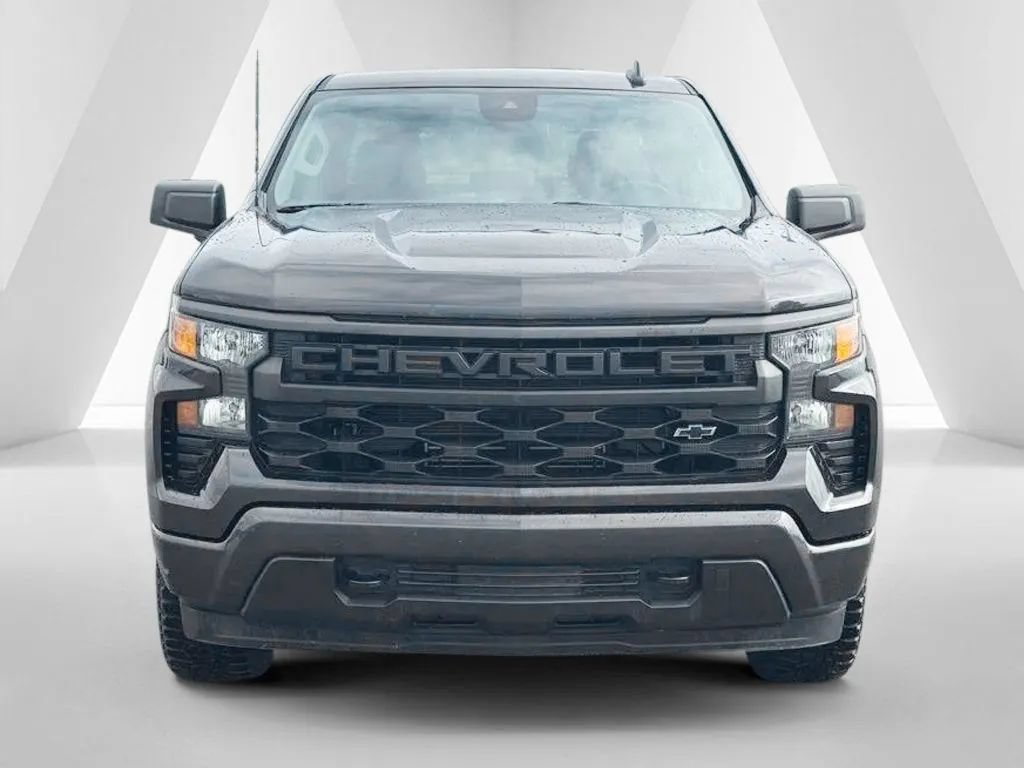 Used 2023 Chevrolet Silverado 1500 Custom w/ LPO, Dark Essentials Package AWD/4WD image 2