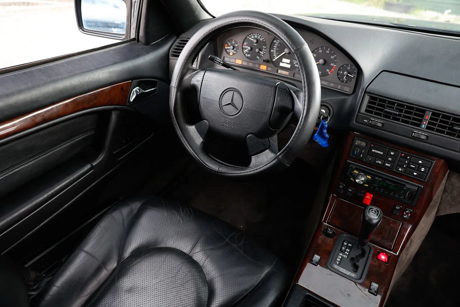 Used 1996 Mercedes-Benz SL 500 image 16