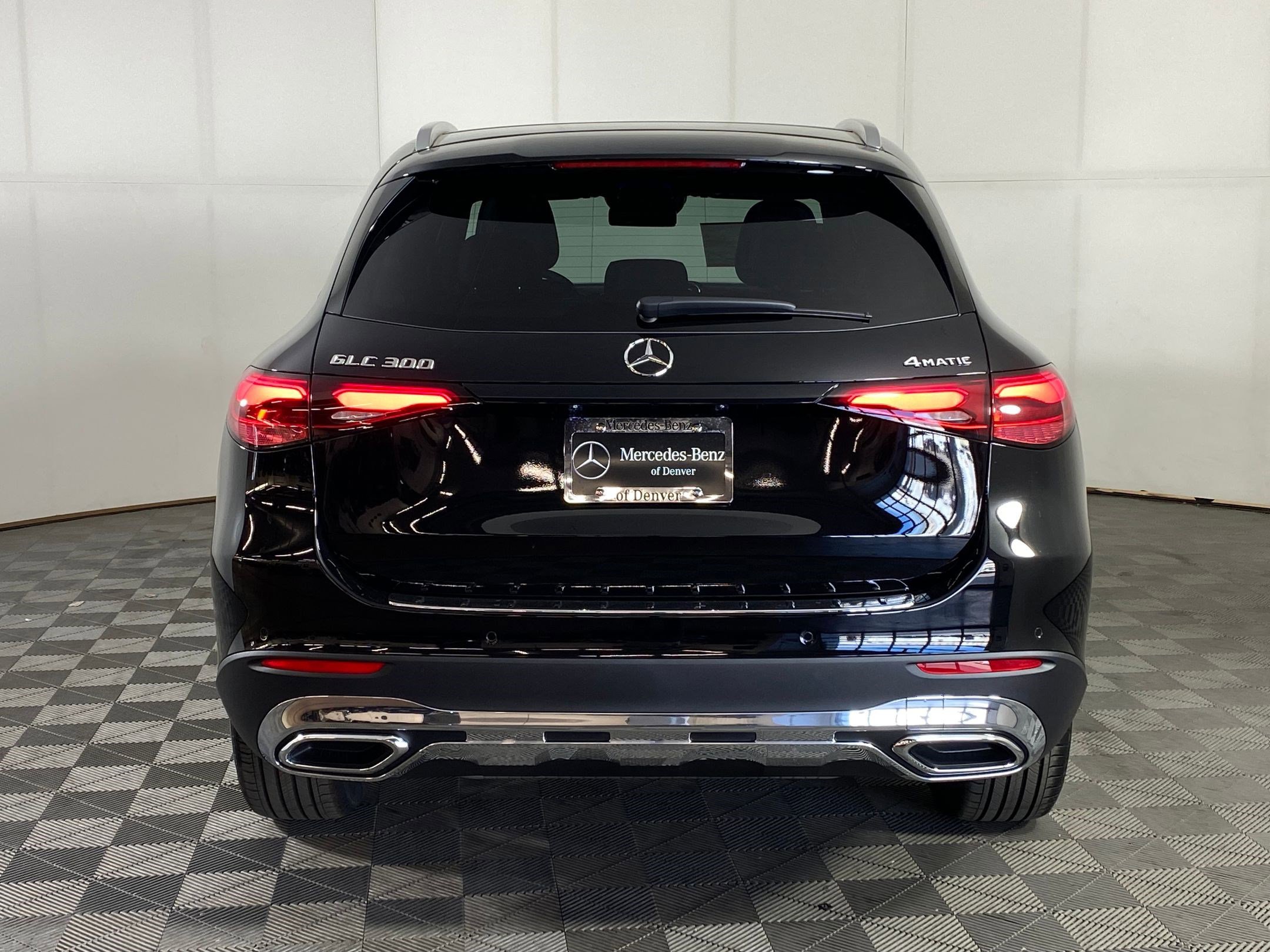 Used 2026 Mercedes-Benz GLC 300 4MATIC image 9