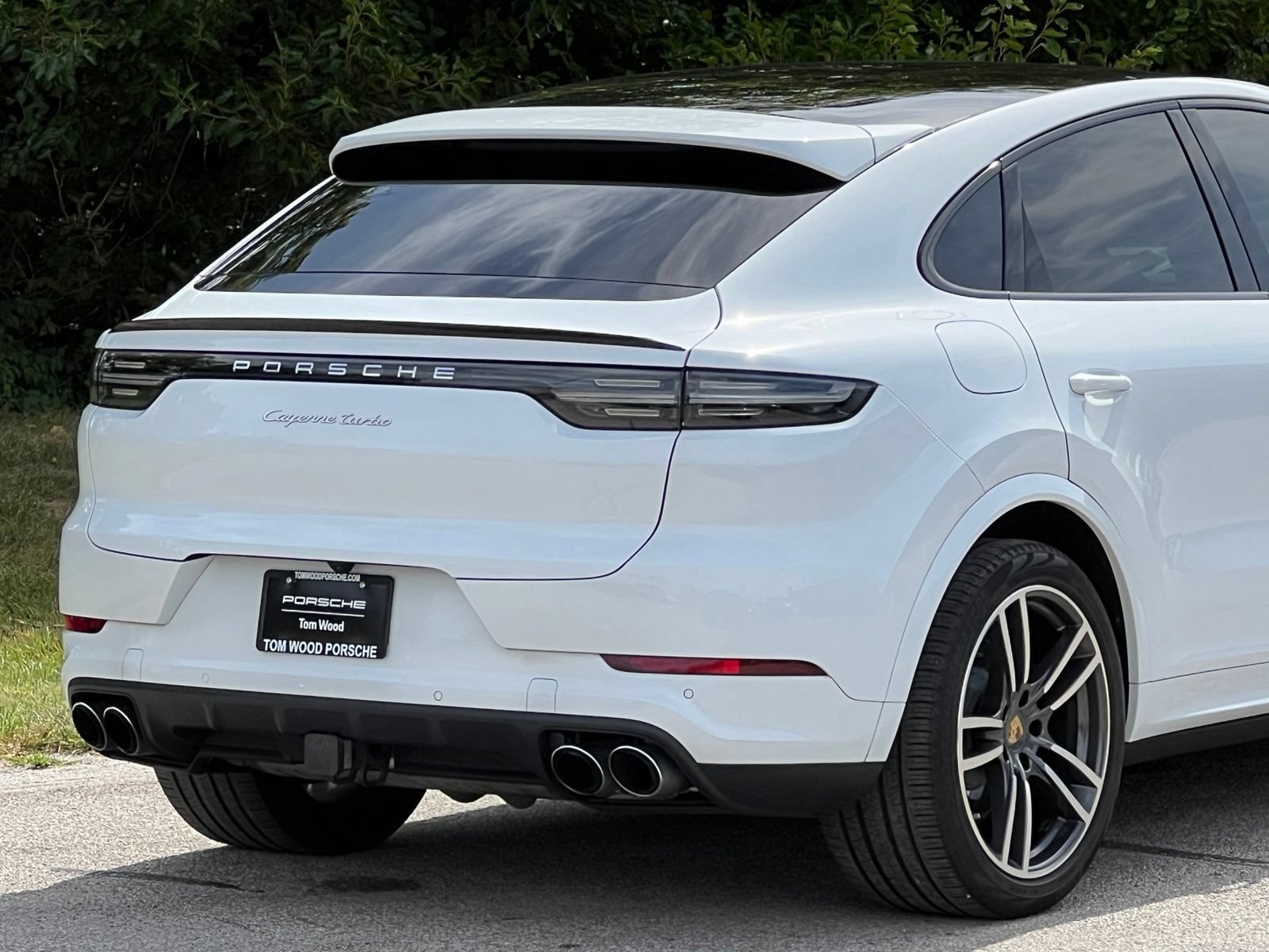 Certified 2023 Porsche Cayenne Turbo AWD/4WD image 9