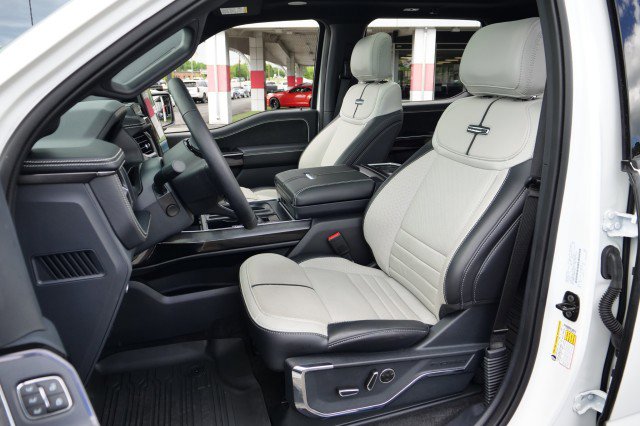 Used 2024 Ford F150 Lightning Platinum AWD/4WD image 26