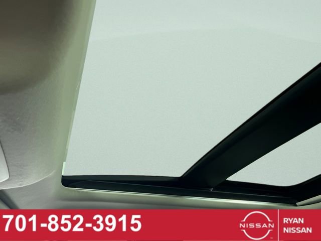 New 2025 Nissan Kicks SR w/ SR Premium Package image 25