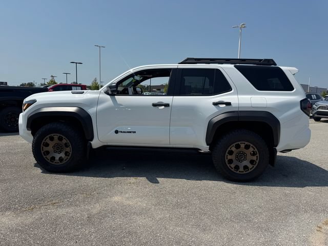 Used 2025 Toyota 4Runner Trailhunter AWD/4WD image 3