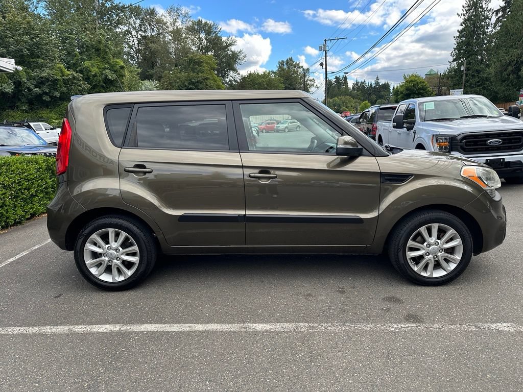 Used 2012 Kia Soul + w/ Audio Pkg FWD image 4