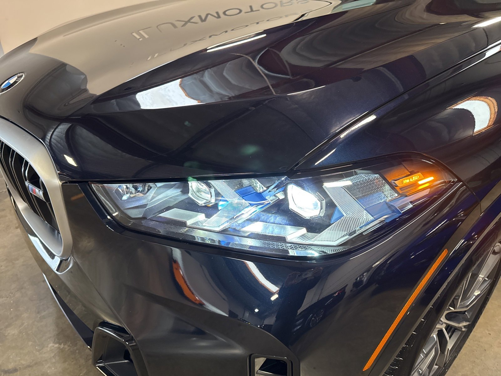 Used 2025 BMW X5 M60i image 10