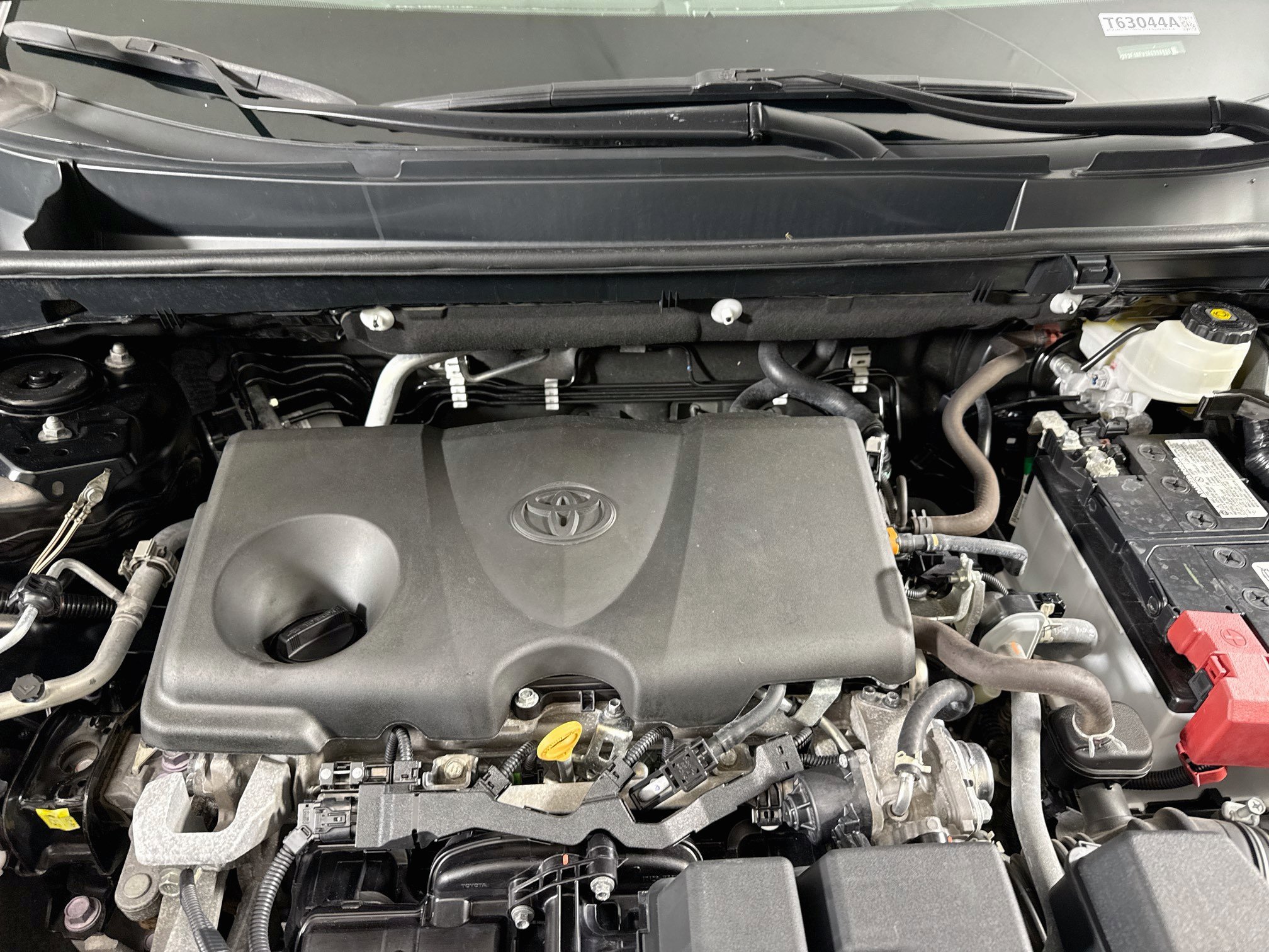 Used 2024 Toyota RAV4 LE AWD/4WD image 27