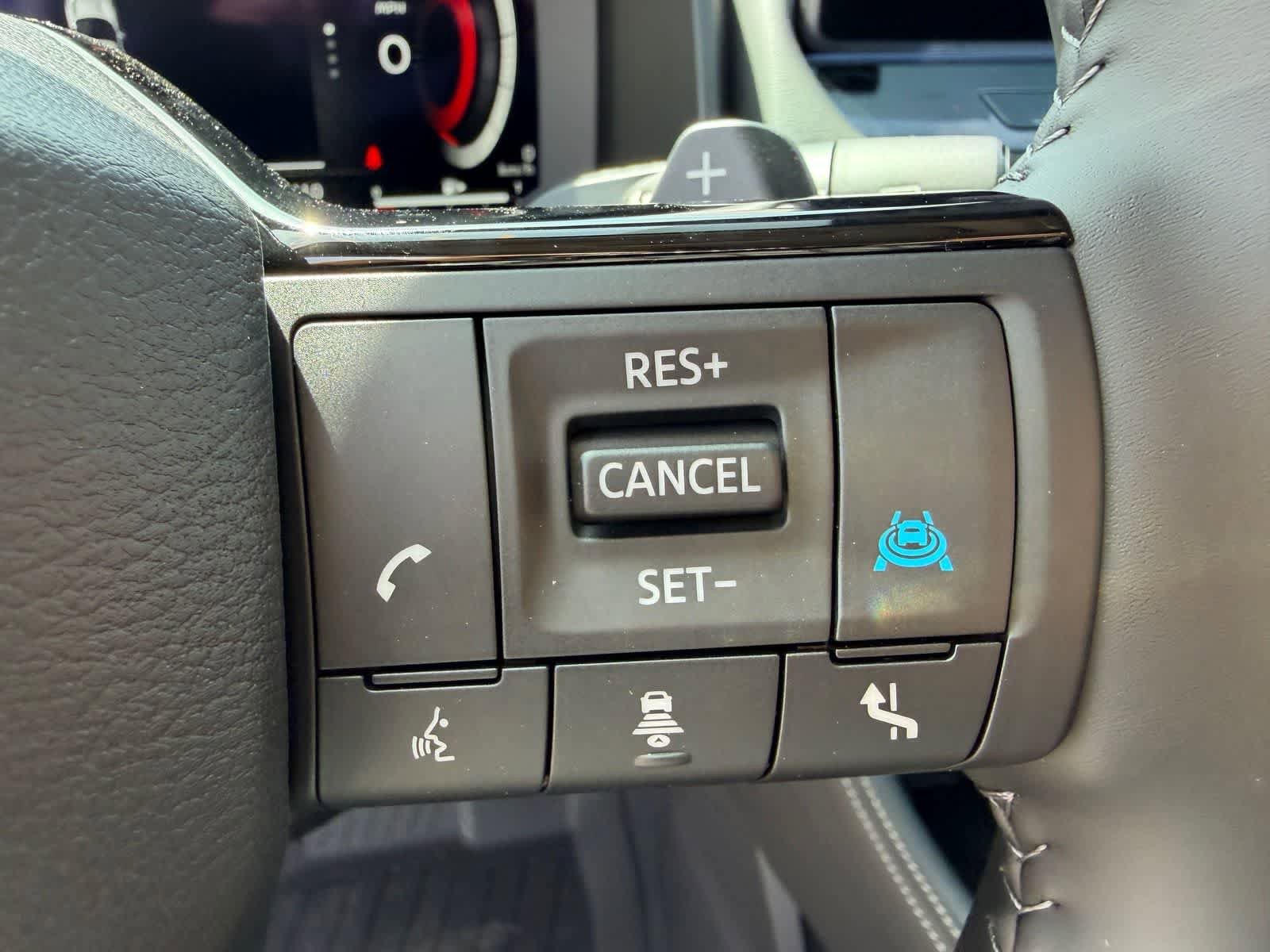 New 2026 Nissan Rogue Platinum w/ Tech Package AWD/4WD image 24
