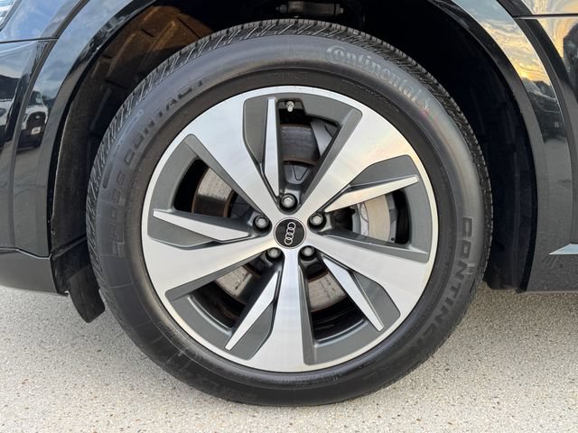 Used 2024 Audi Q8 e-tron Premium Plus w/ Premium Plus Package AWD/4WD image 10