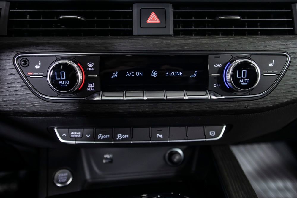 Used 2024 Audi A4 2.0T Premium w/ Convenience Package image 34