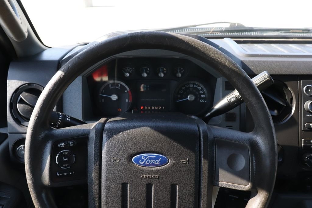 Used 2016 Ford F550 2WD Regular Cab Super Duty image 17