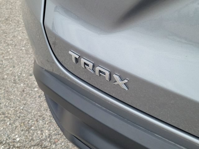 Used 2026 Chevrolet Trax LS FWD image 5