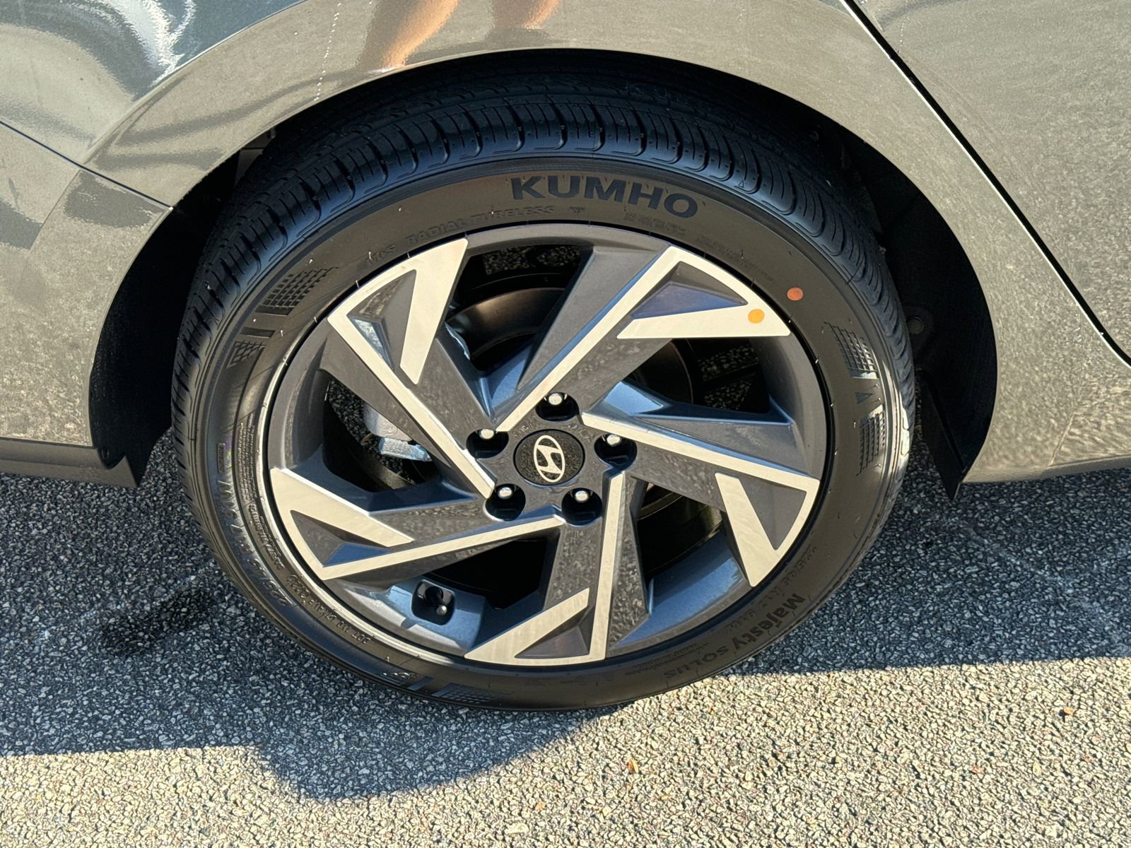 New 2025 Hyundai Elantra Sport image 17