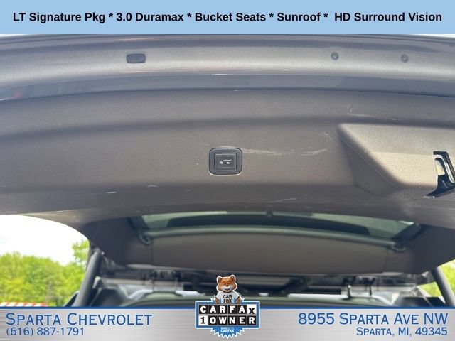 Used 2022 Chevrolet Suburban LT w/ LT Signature Plus Package AWD/4WD image 29