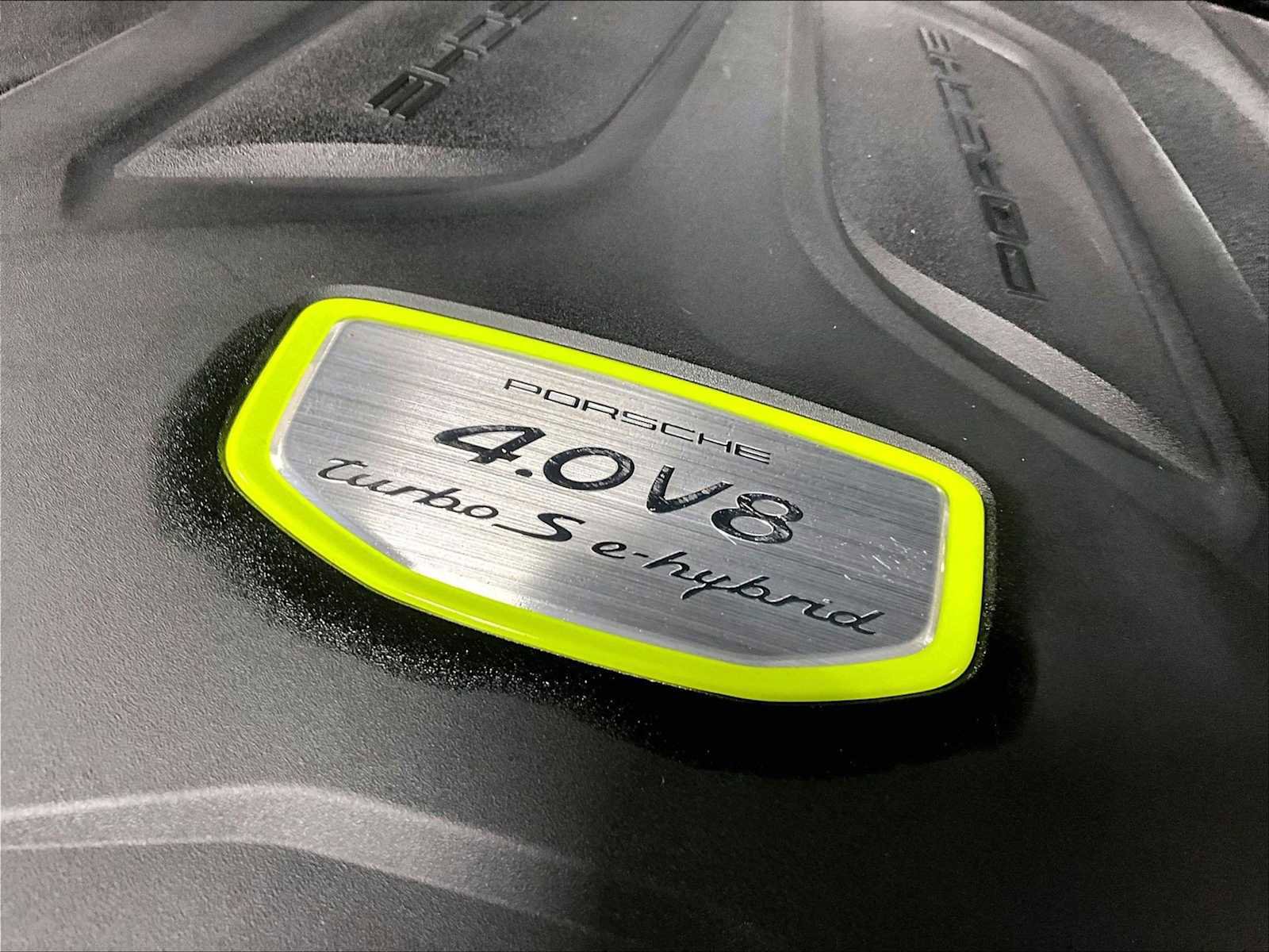 Used 2023 Porsche Cayenne Turbo S image 38