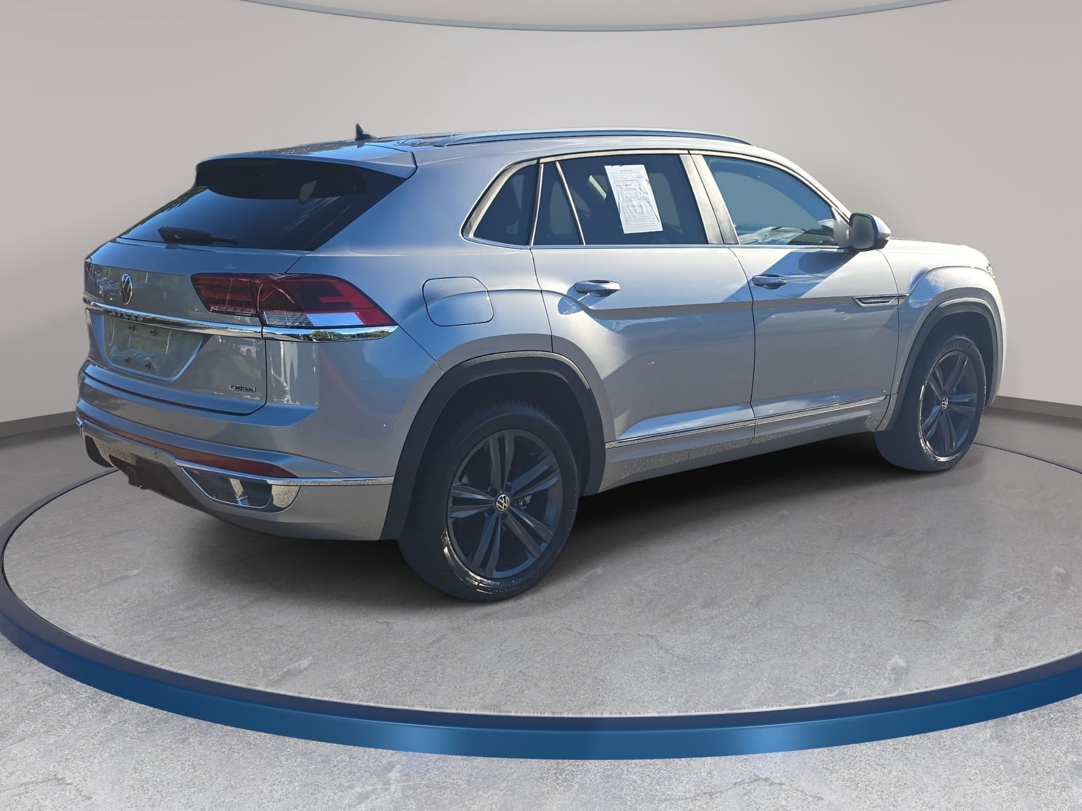 Used 2020 Volkswagen Atlas Cross Sport SE w/ Towing Package AWD/4WD image 5