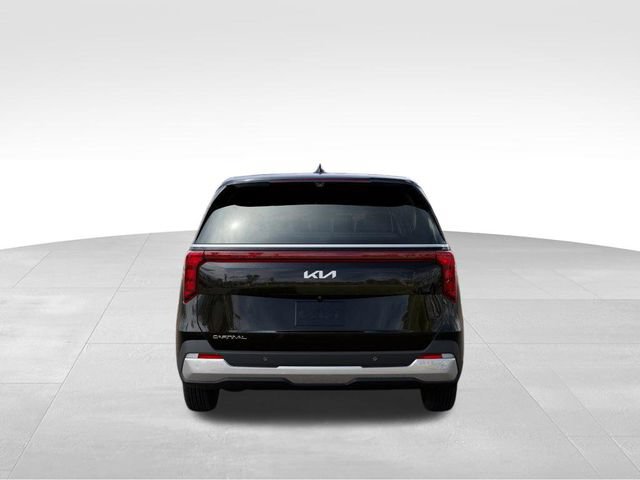 Used 2026 Kia Carnival FWD image 5