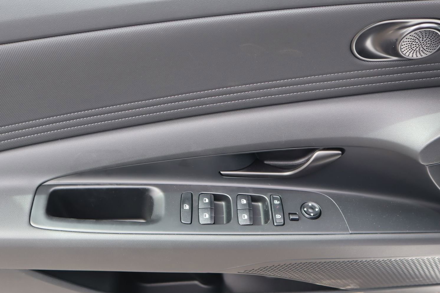 New 2025 Hyundai Elantra Sport image 20