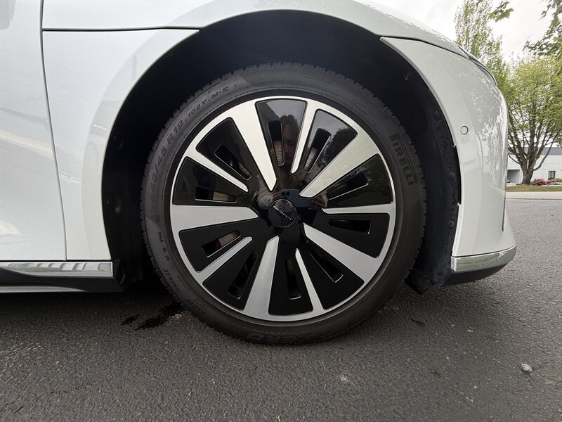 Used 2025 Lucid Air Touring AWD/4WD image 13