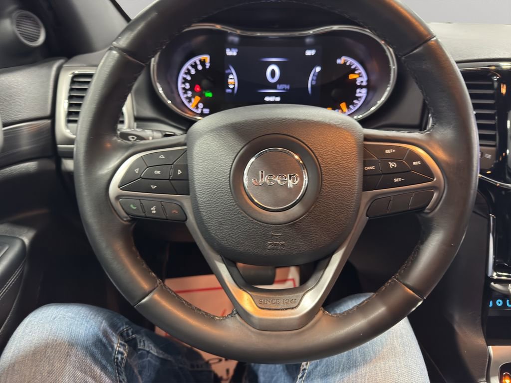 Used 2019 Jeep Grand Cherokee Laredo w/ Laredo X Package image 23