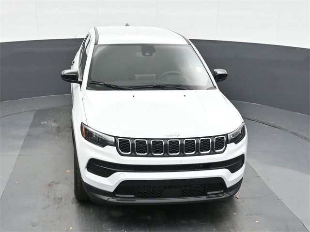 Used 2025 Jeep Compass Sport image 32