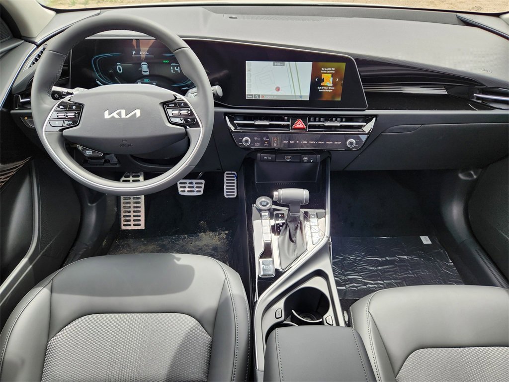 New 2025 Kia Niro EX Touring image 13