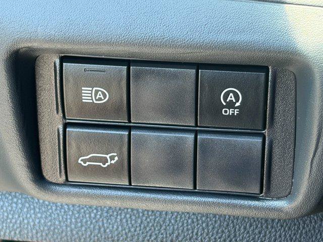 Used 2023 Toyota Highlander XLE FWD image 22
