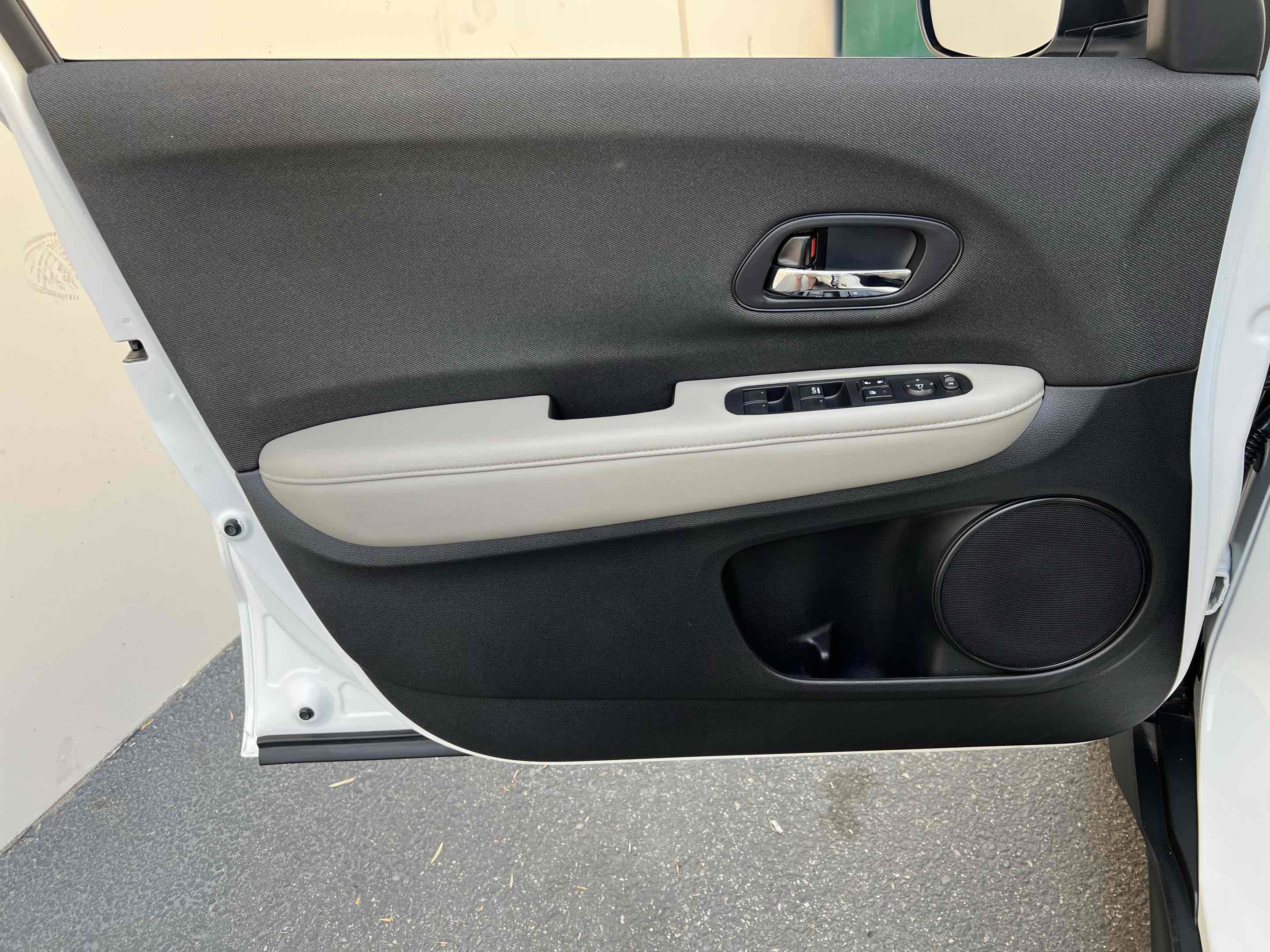 Used 2022 Honda HR-V LX image 80