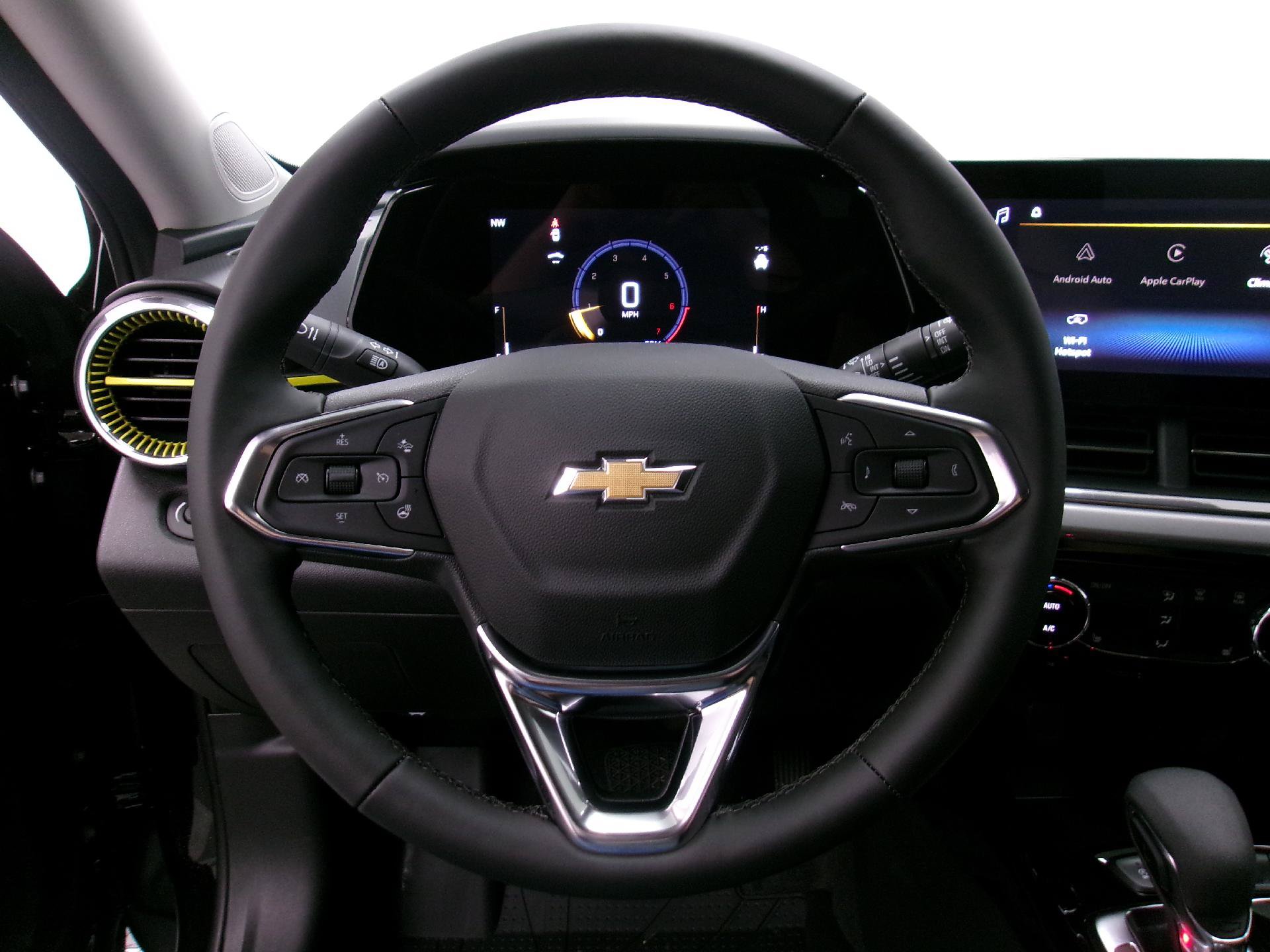 New 2026 Chevrolet Trax LT w/ Driver Confidence Package FWD image 6