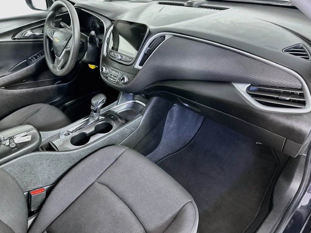 Used 2023 Chevrolet Malibu LT FWD image 31