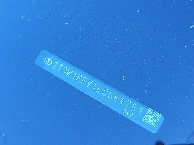 Used 2020 Toyota RAV4 XLE image 13