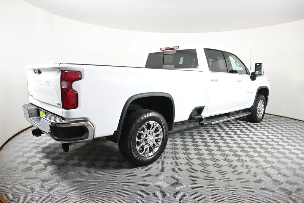 Used 2024 Chevrolet Silverado 2500 LTZ w/ LTZ Plus Package AWD/4WD image 7