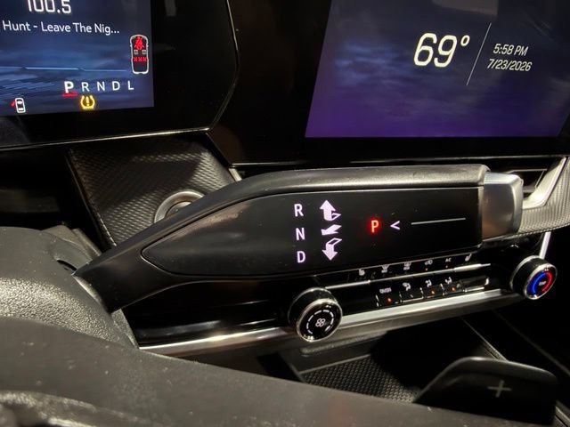 Used 2025 Chevrolet Equinox LT w/ Midnight Edition FWD image 33