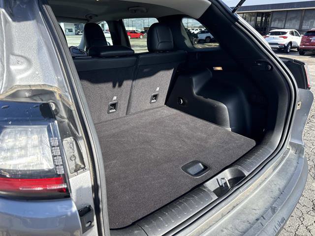 Used 2021 Jeep Cherokee Trailhawk w/ Comfort/Convenience Group image 8