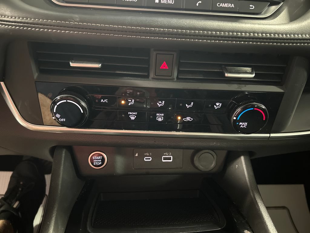 Used 2023 Nissan Rogue S AWD/4WD image 17