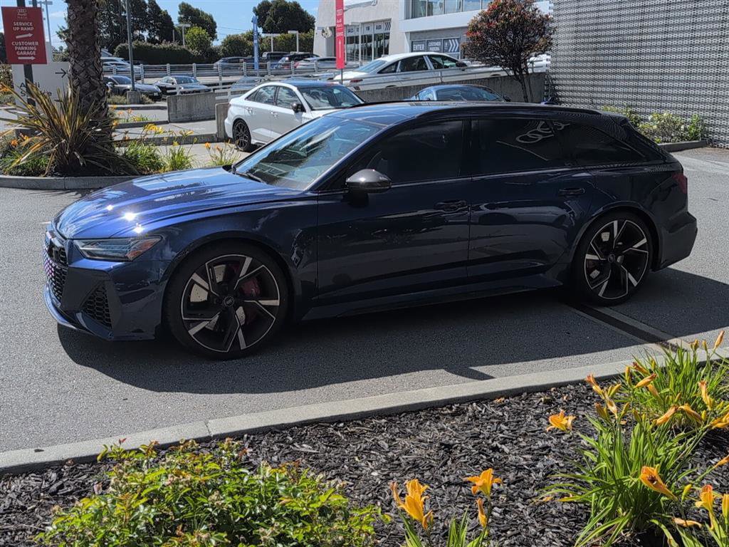 Used 2021 Audi RS 6 w/ Carbon Optic Package AWD/4WD image 5