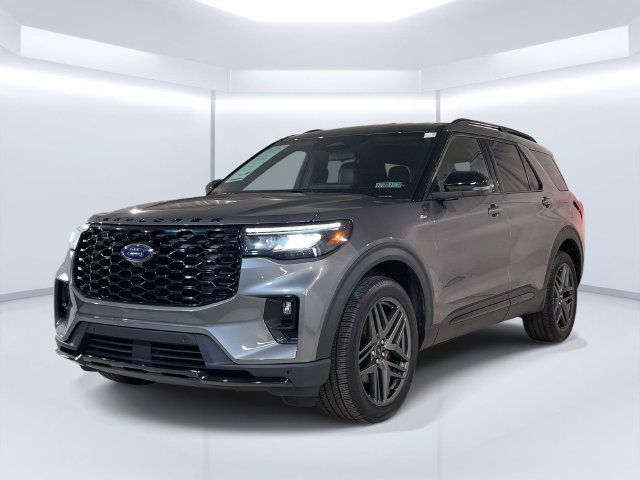 Used 2025 Ford Explorer ST-Line w/ ST-Line Street Pack AWD/4WD image 1