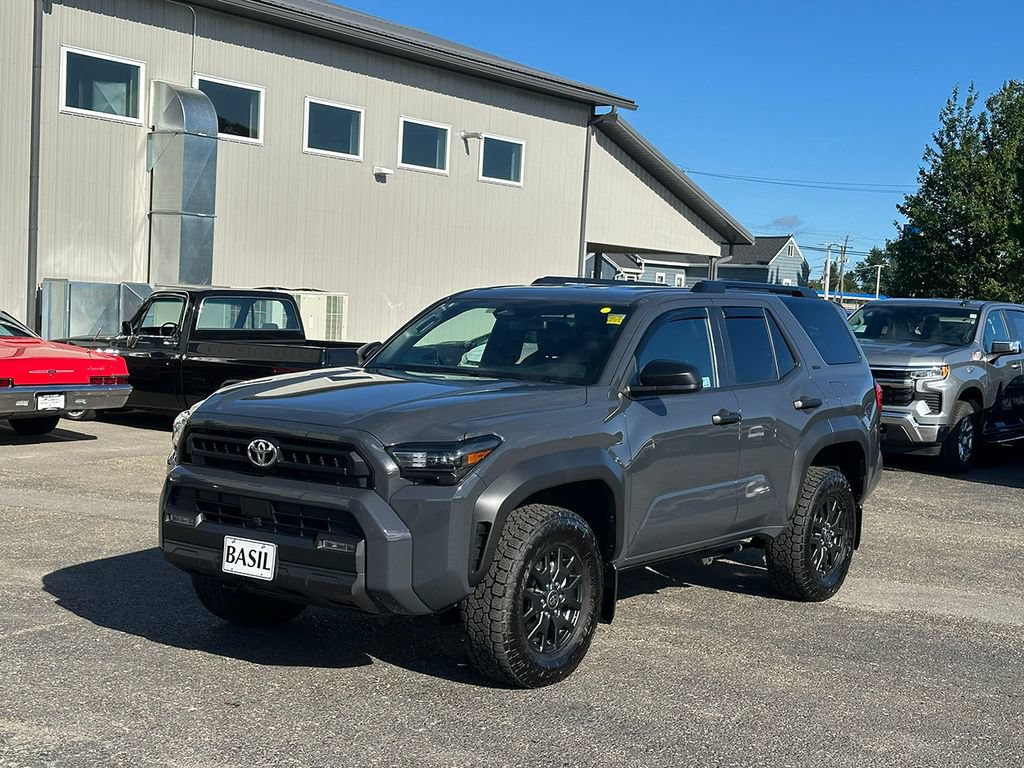 Used 2025 Toyota 4Runner SR5 AWD/4WD image 8