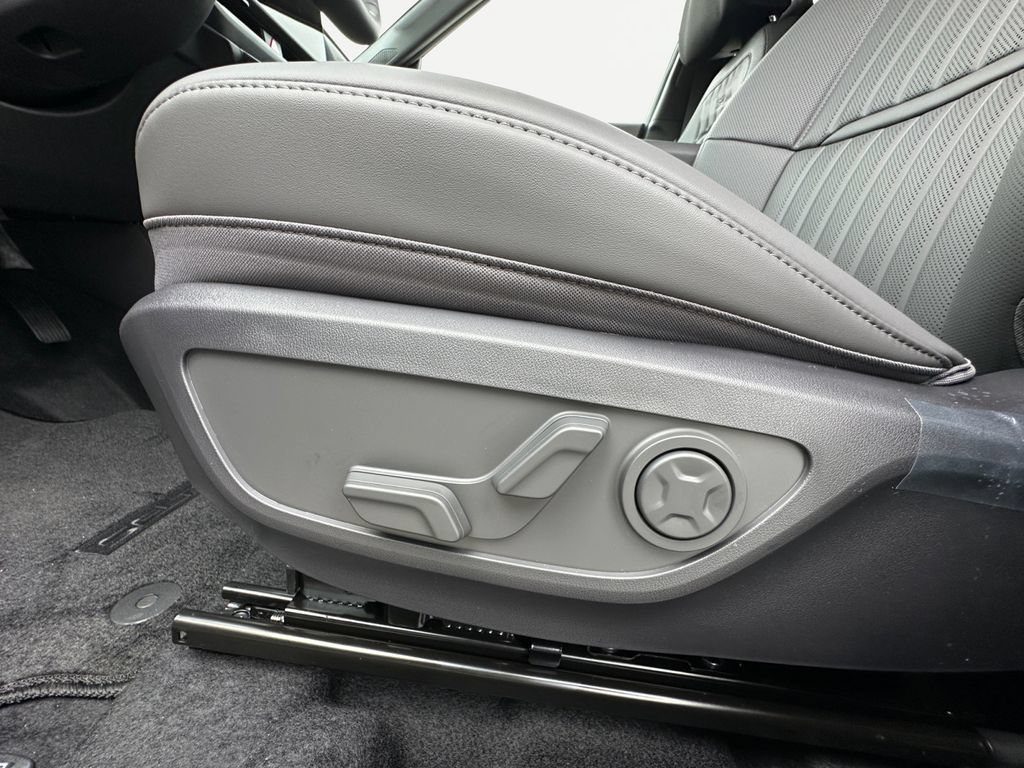 New 2027 Kia Seltos X-Line S AWD/4WD image 17